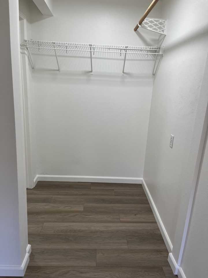 1068 Alta Vista Rd #NA - Photo 7 of 12