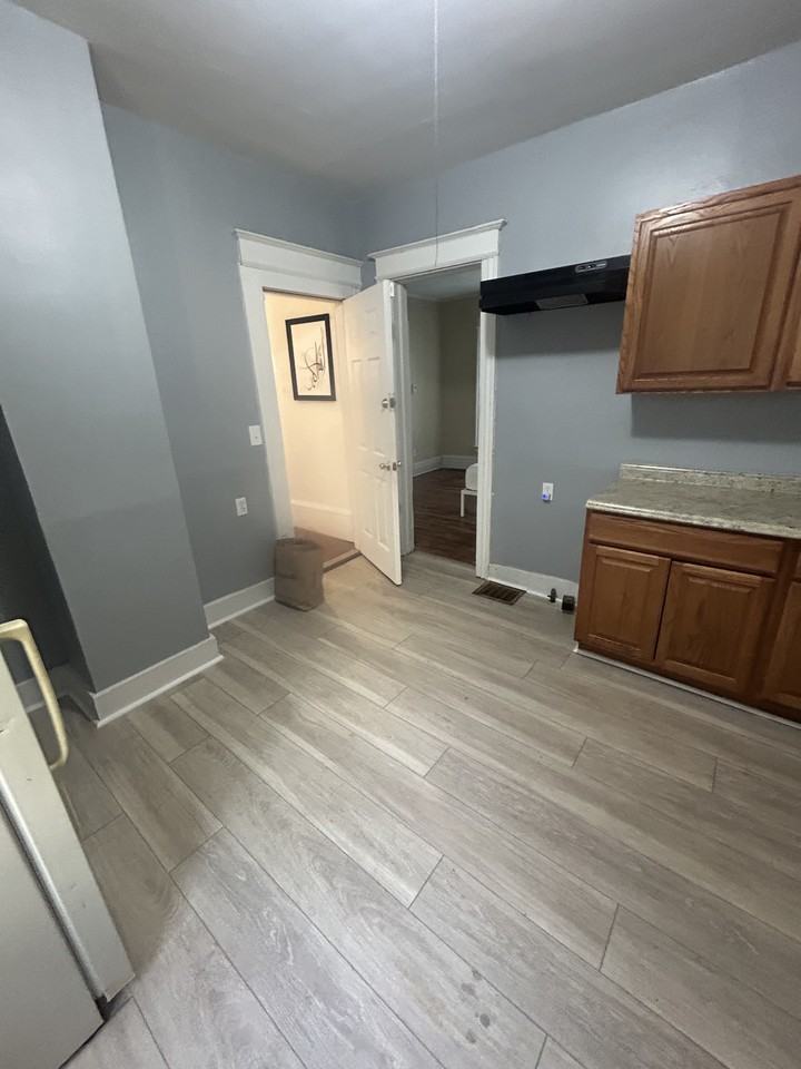 46 Peck St #46PECKDOWN - Photo 6 of 7