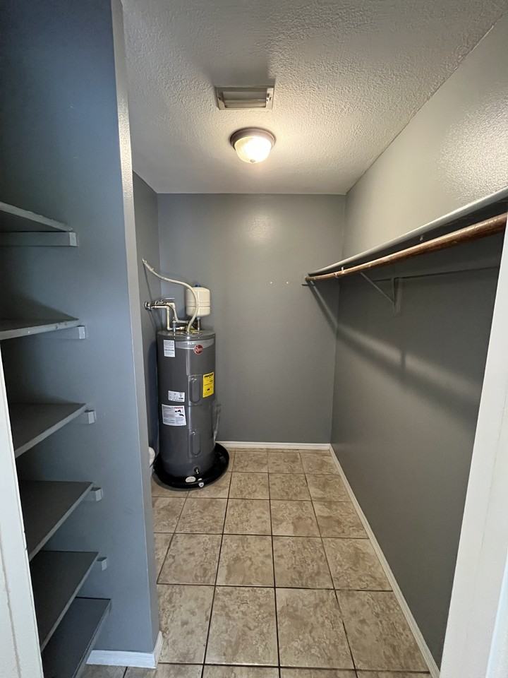 715 Angelina Ln #715 - Photo 4 of 7