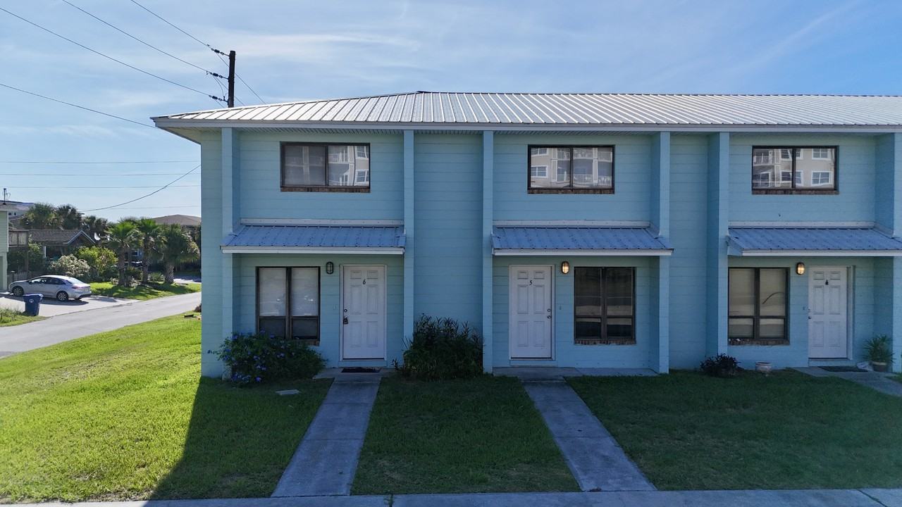 348 Tarpon Ave #5 - Photo 4 of 22