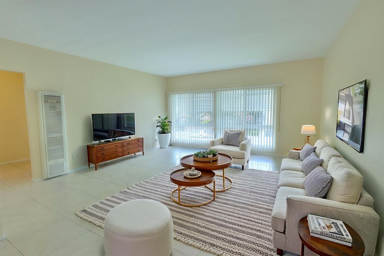 4808 Riverton Ave #6 - Photo 4 of 17