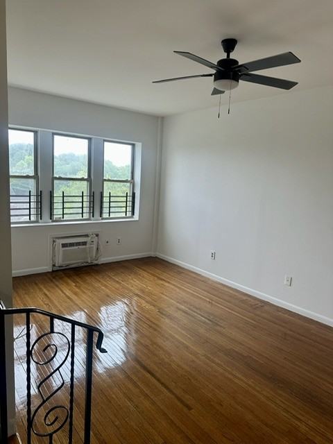 19 Lyons Ave #609 - Photo 4 of 9
