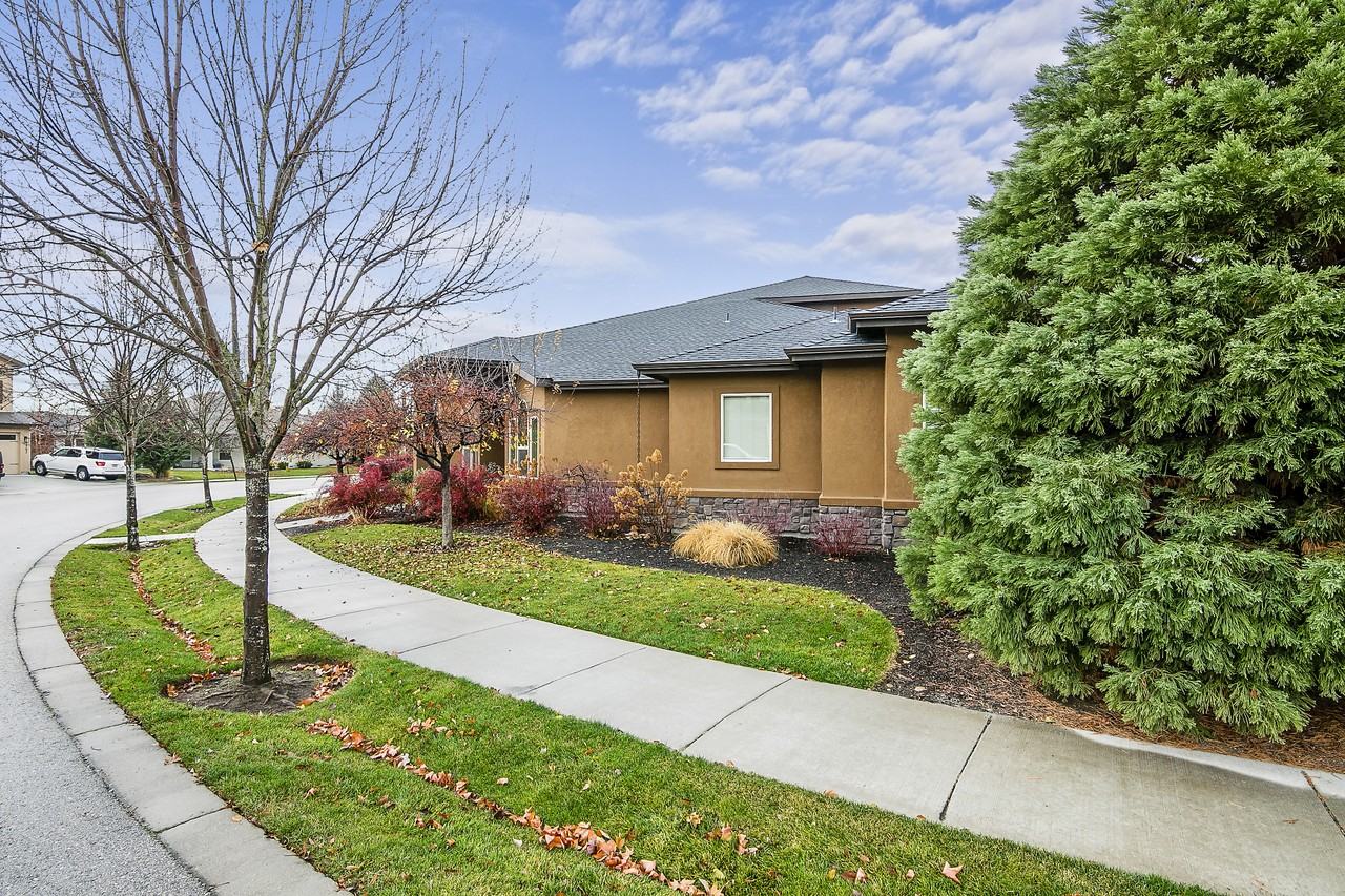 2893 S Brookwater Ln #NA - Photo 2 of 28