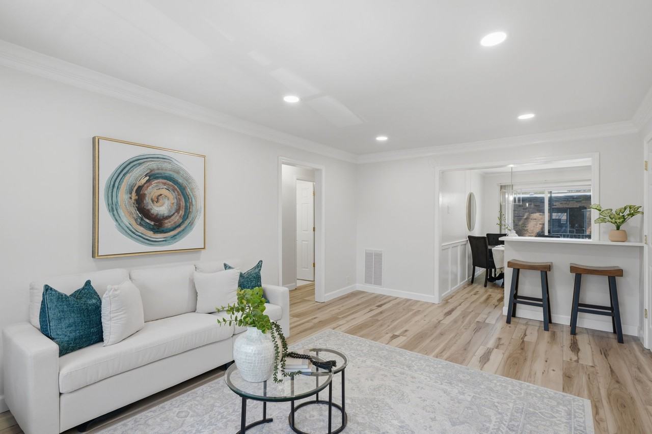441 S Clay Ave #D - Photo 2 of 19