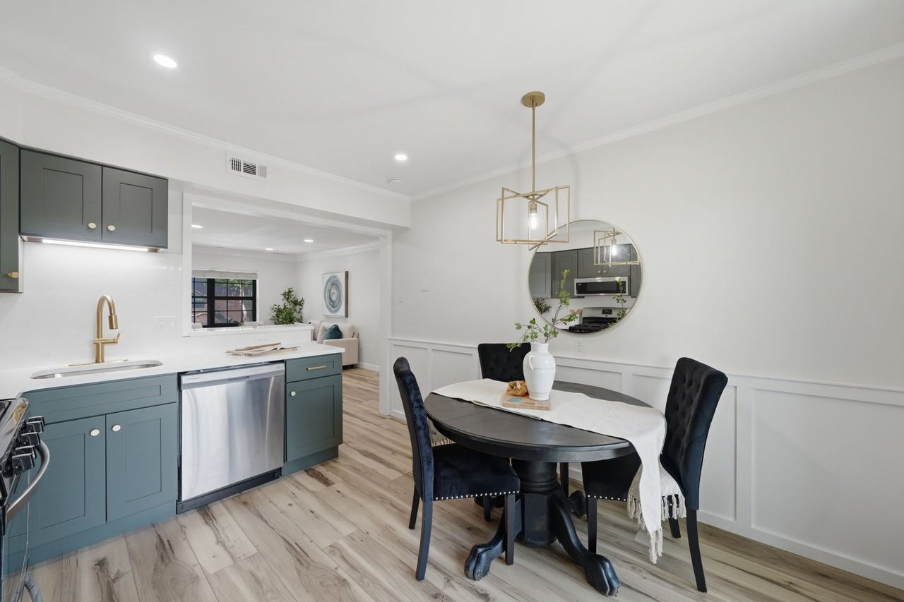 441 S Clay Ave #D - Photo 6 of 19