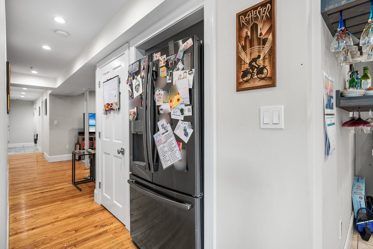 96 Webster St #B - Photo 5 of 21