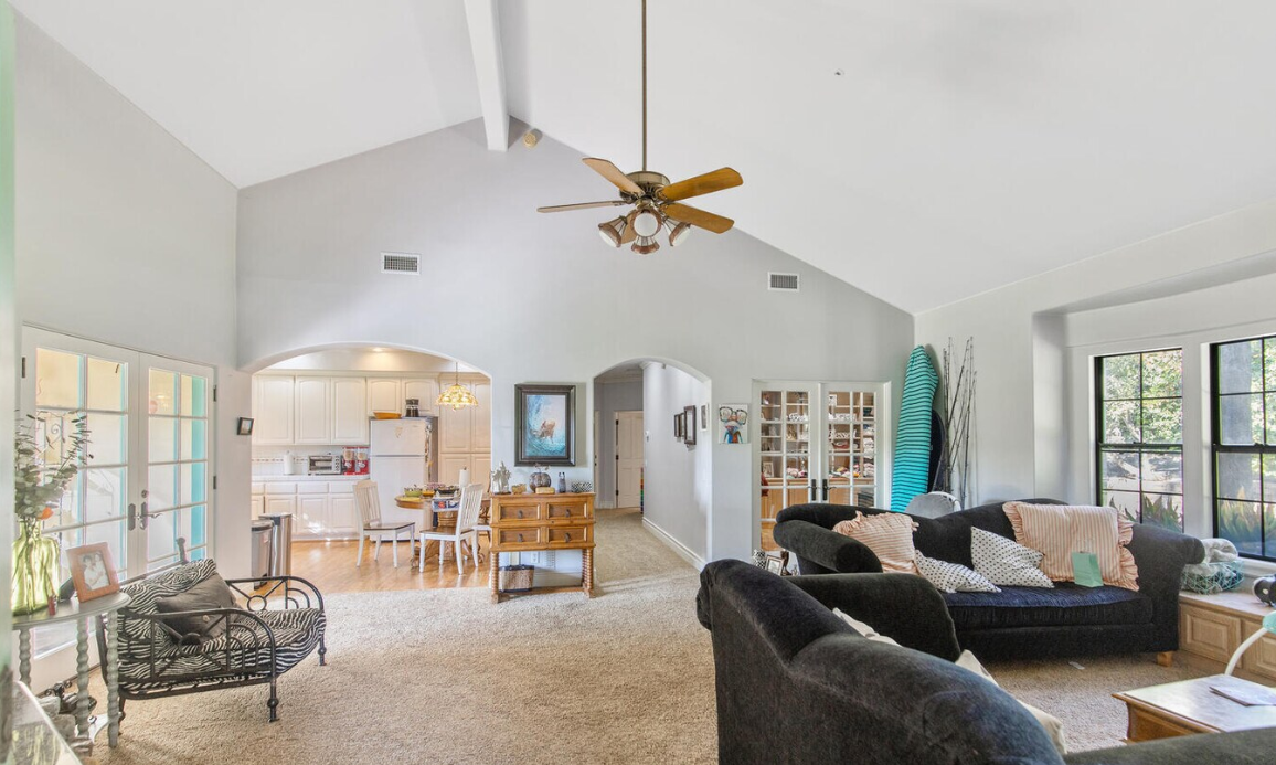 2857 Las Posas Cir #B - Photo 5 of 18