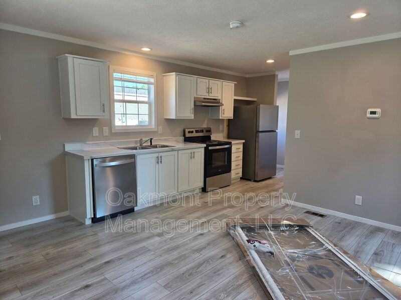 223 Plum Dr - Photo 4 of 8