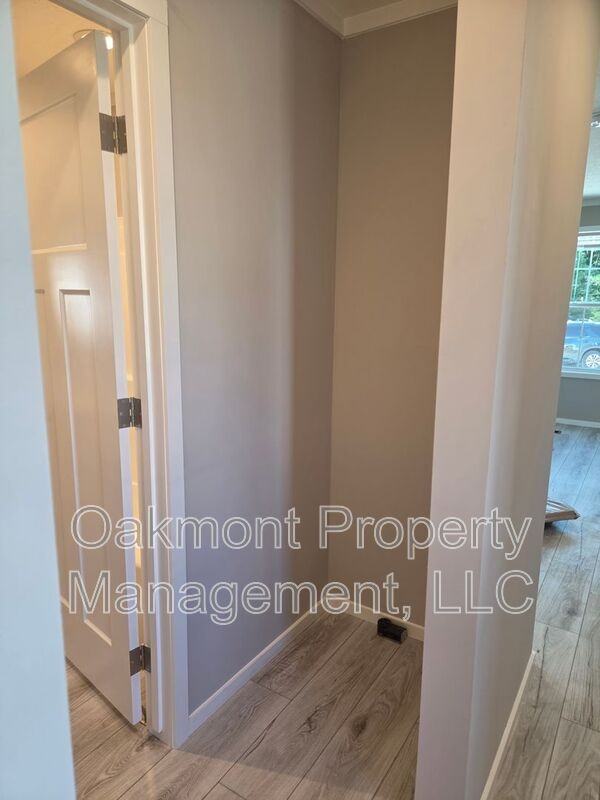 223 Plum Dr - Photo 5 of 8