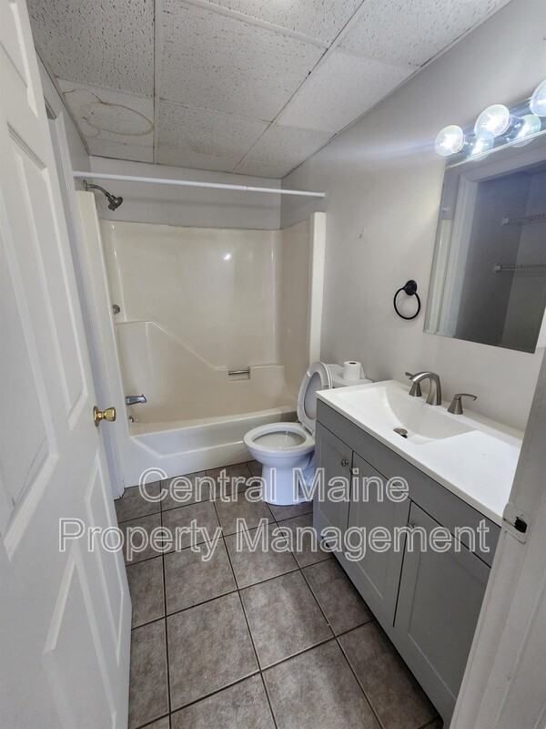 184 Randall Rd #25 - Photo 4 of 9