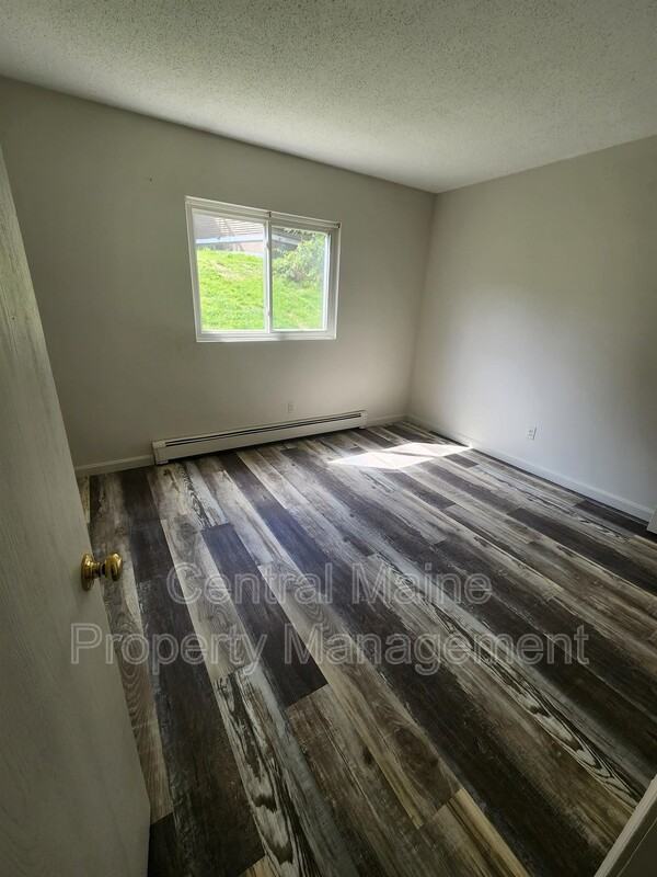 184 Randall Rd #25 - Photo 7 of 9