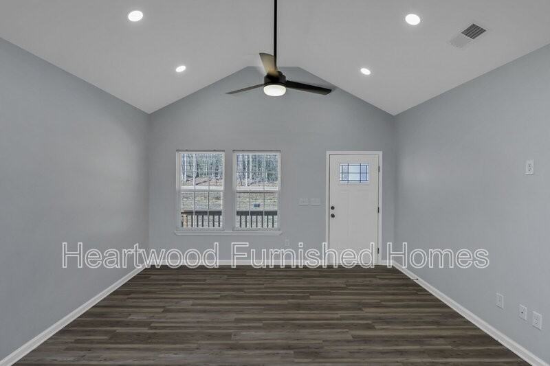 32 Roberson St - Photo 5 of 44