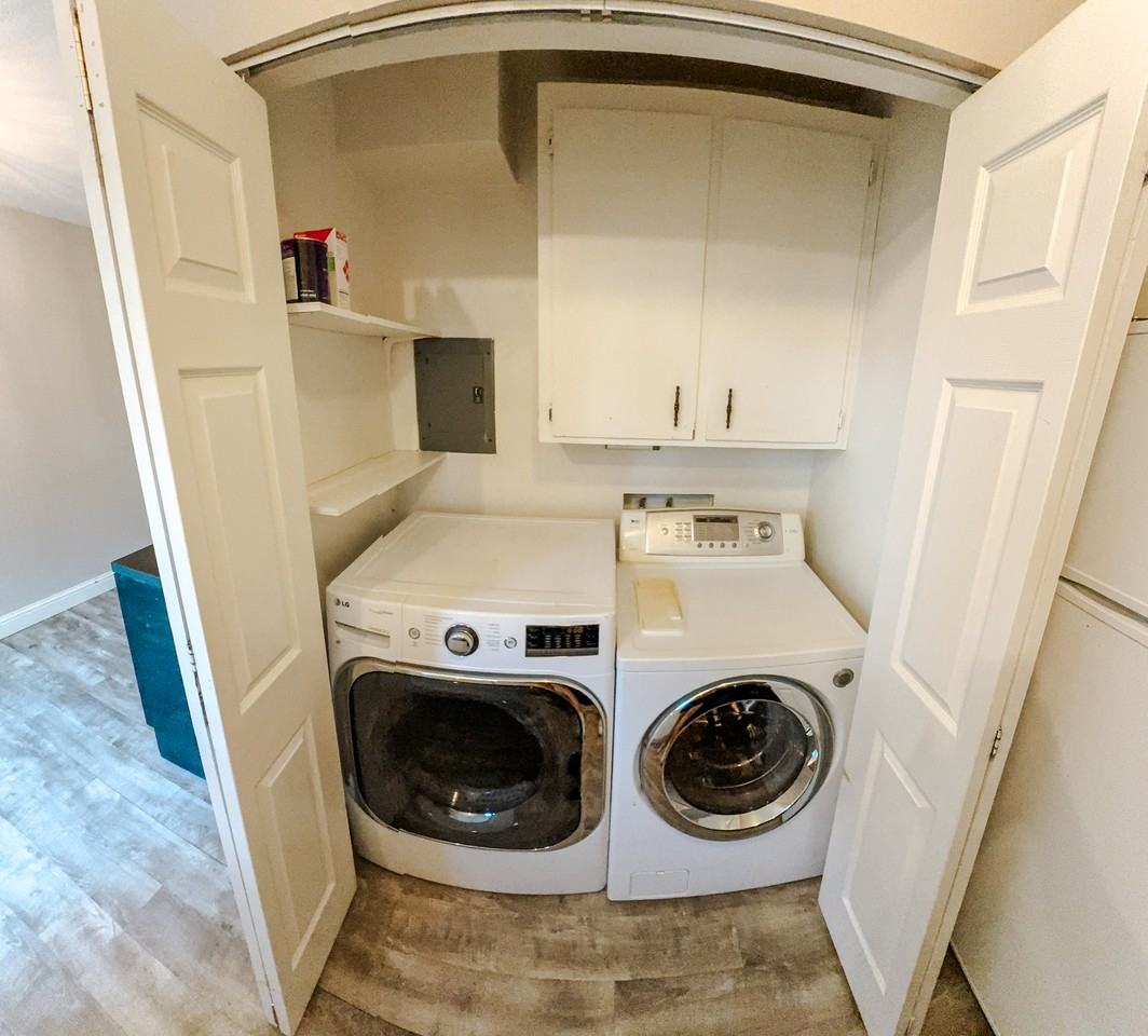 1363 Waterloo Ln #E - Photo 5 of 8