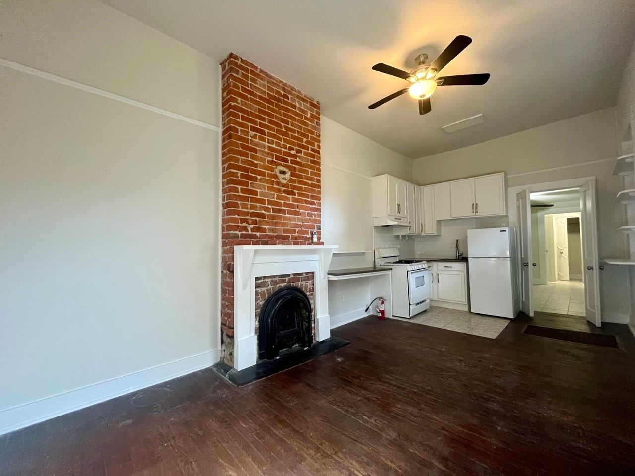 1010 3rd St #2 - Photo 3 of 12