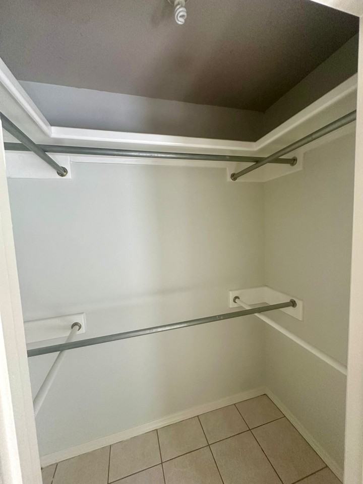 805 W Bronze Dr #3 - Photo 5 of 19