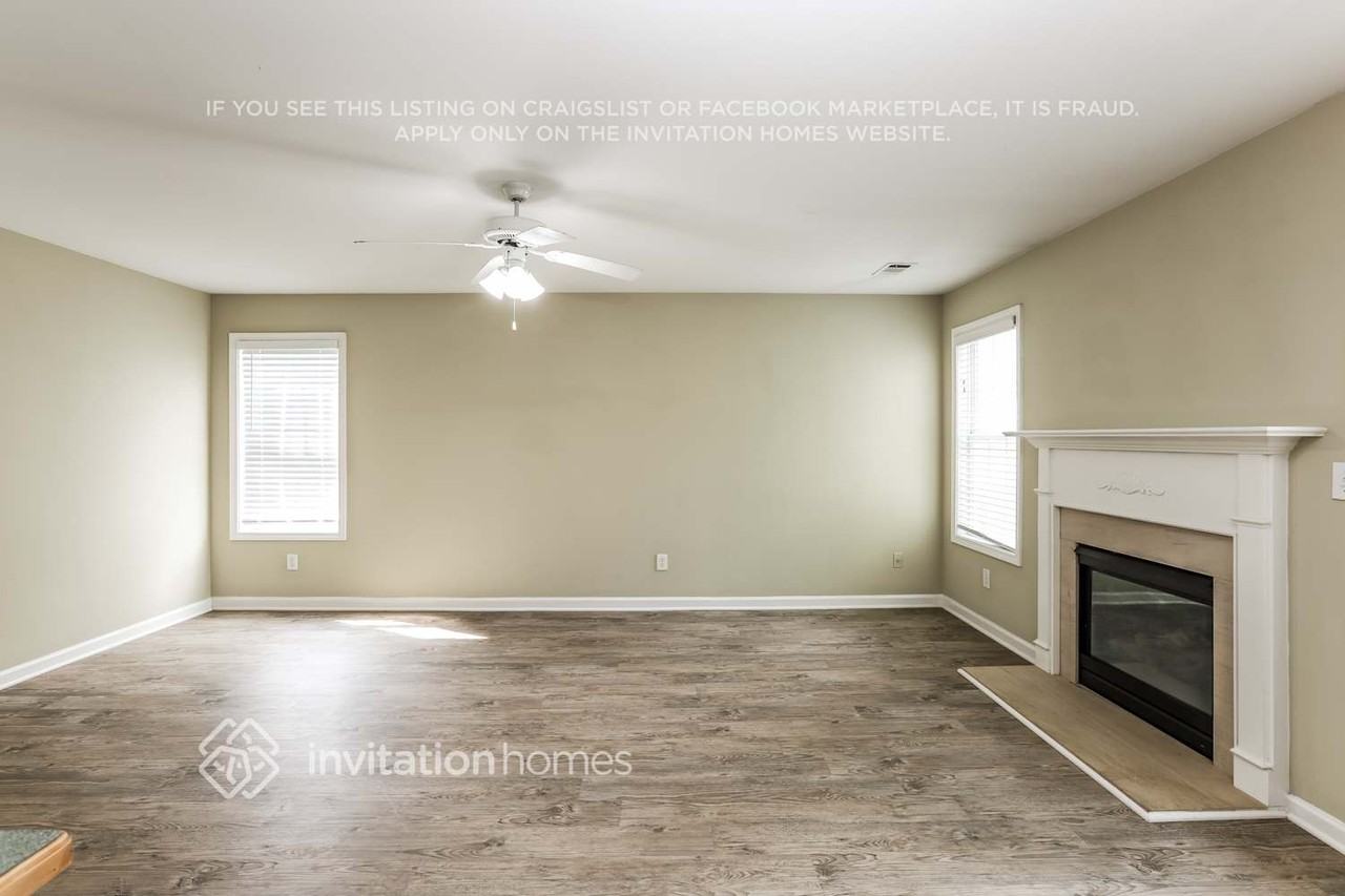 3252 Shady Valley Ct - Photo 4 of 18