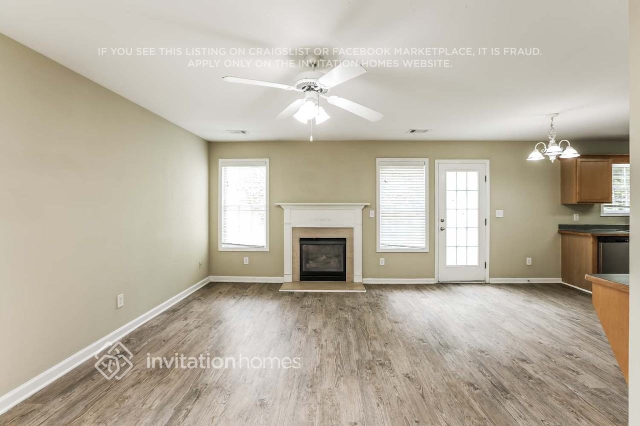 3252 Shady Valley Ct - Photo 5 of 18