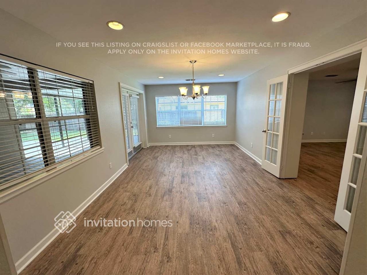 705 Carvell Dr - Photo 2 of 9