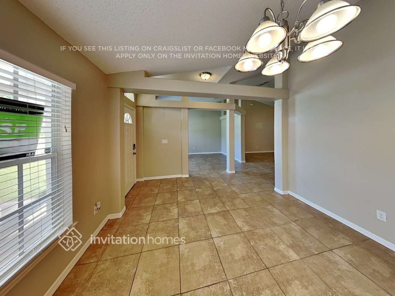 4216 King Edward Dr - Photo 3 of 18
