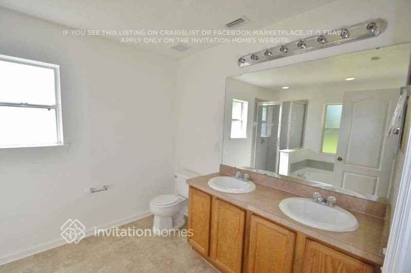 1727 Mitten Ter - Photo 7 of 11