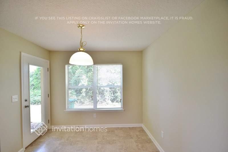 1727 Mitten Ter - Photo 3 of 7