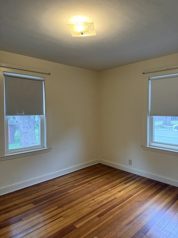 46 Washington Ave #1 - Photo 3 of 13