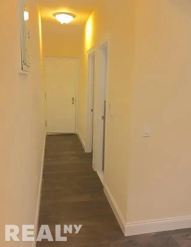 W 151st St #42 - Photo 3 of 6