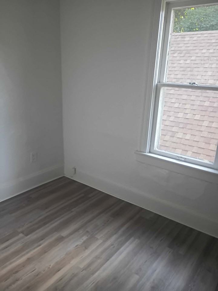106 E Hudson St - Photo 7 of 10
