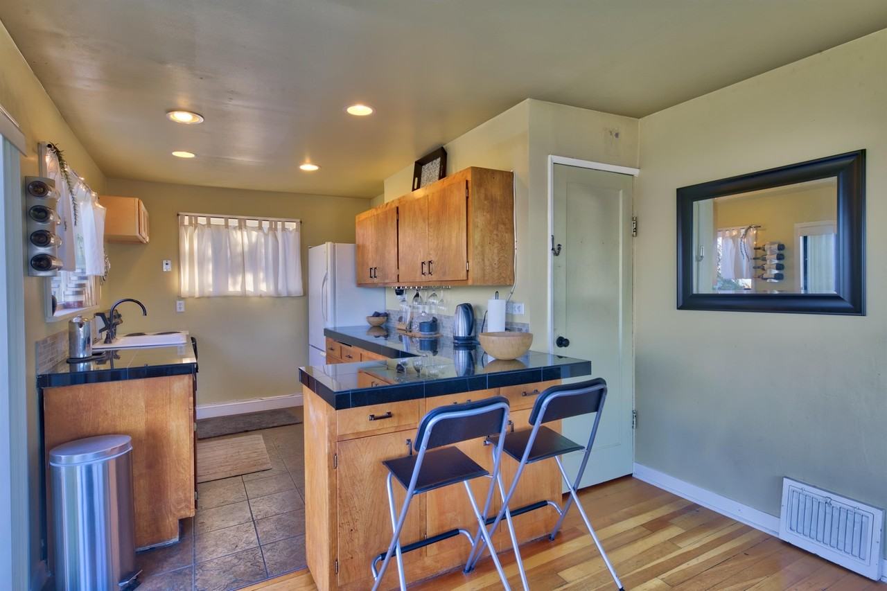 9828 63rd Ave S #1 - Photo 5 of 18