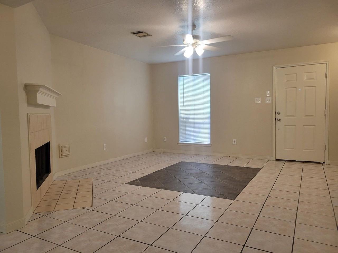 8819 Roaring Point Dr - Photo 5 of 18