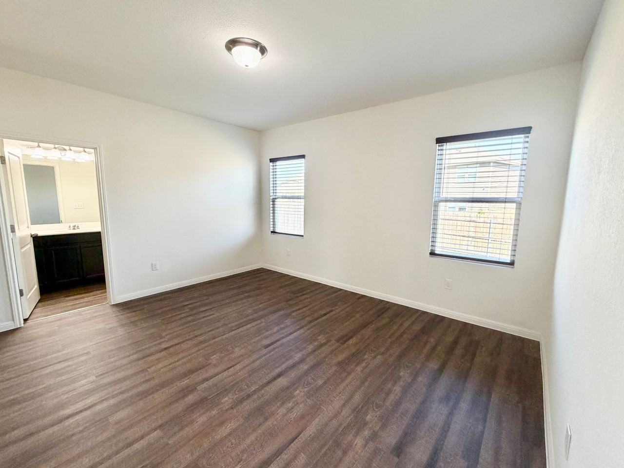 360 Bell Rings Dr - Photo 6 of 10