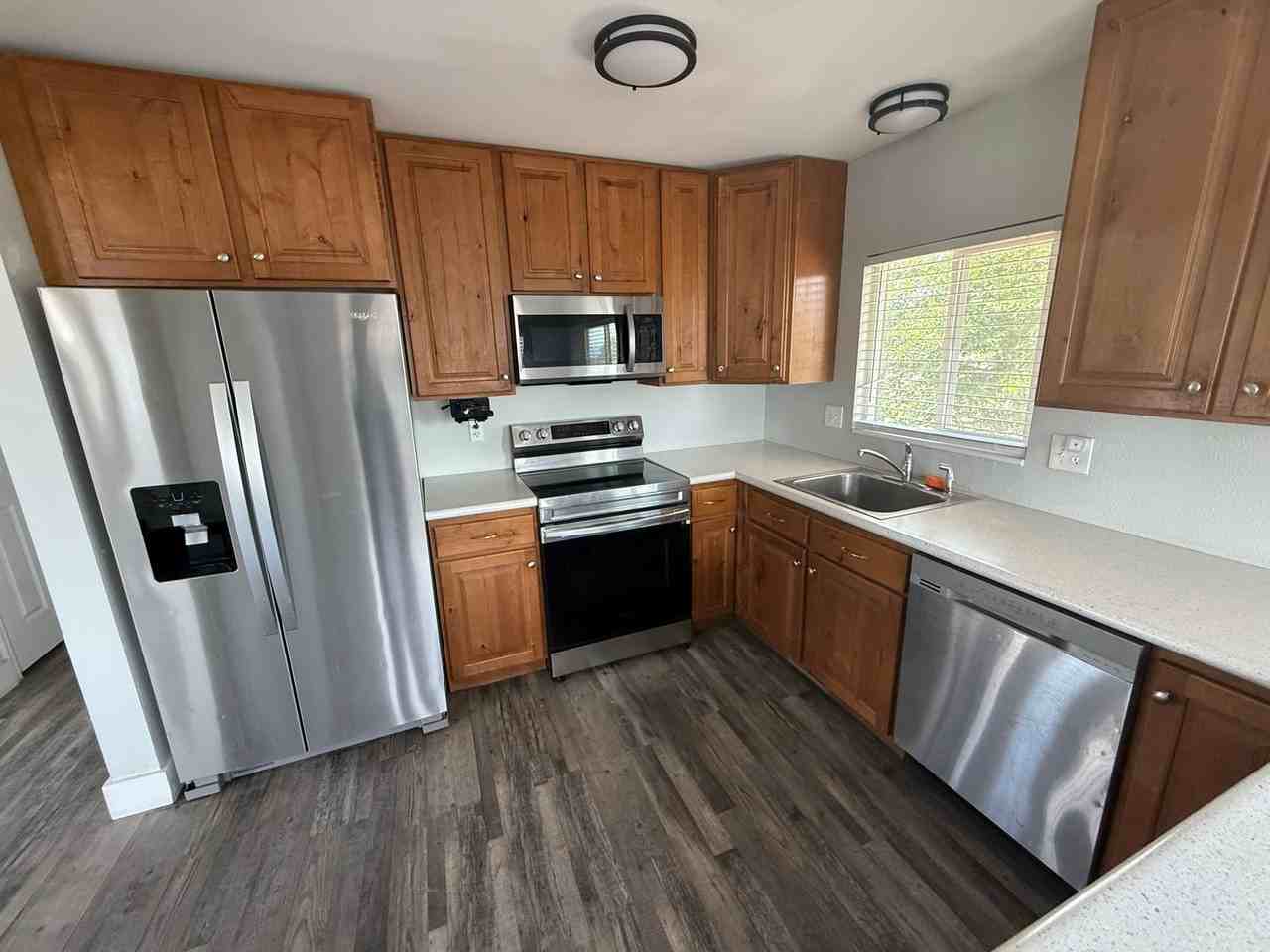 3930 W Old Bingham Hwy - Photo 2 of 13