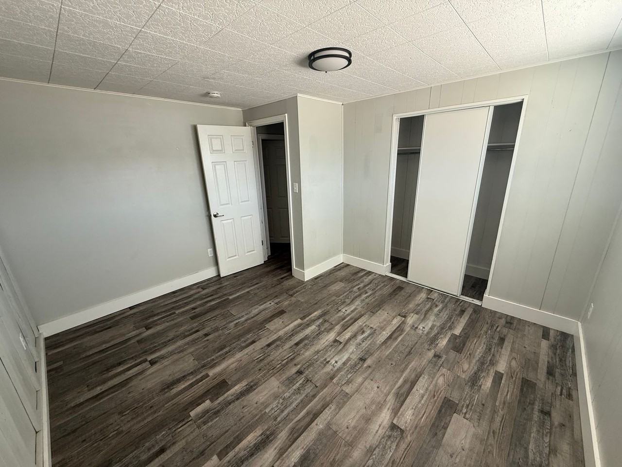 3930 W Old Bingham Hwy - Photo 4 of 13