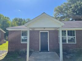 featured image of 932/934 Woodlawn Avenue