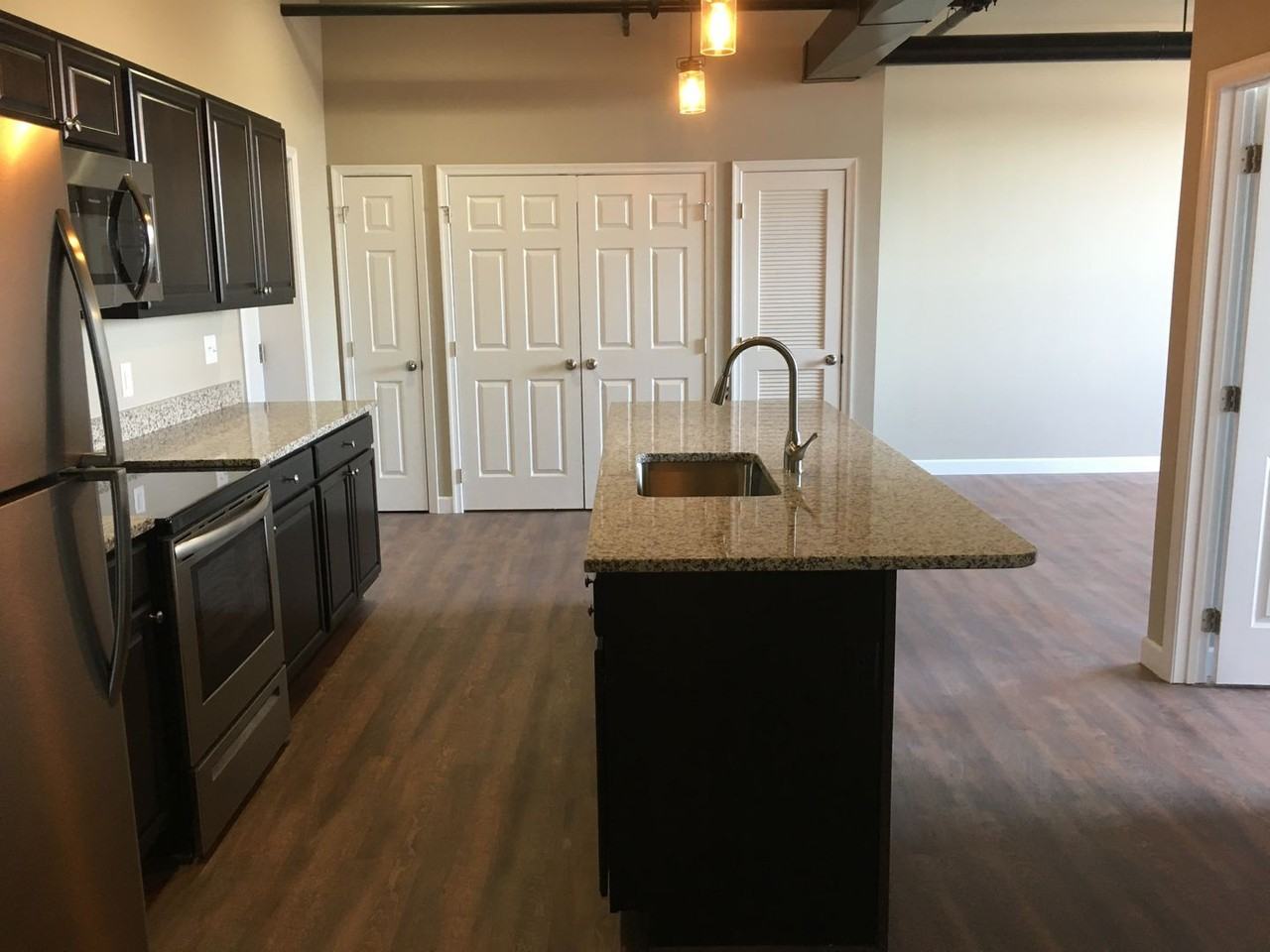 Flats on Sigsbee - Photo 5 of 16