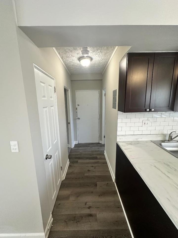 Parkway Gardens Apts. - Photo 2 of 2