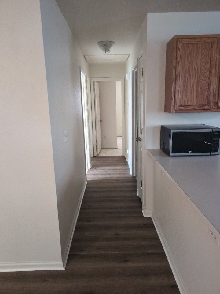 408 E 4th St #1 - Photo 5 of 5