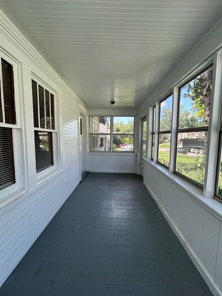 3516 N 47th Ave - Photo 2 of 30