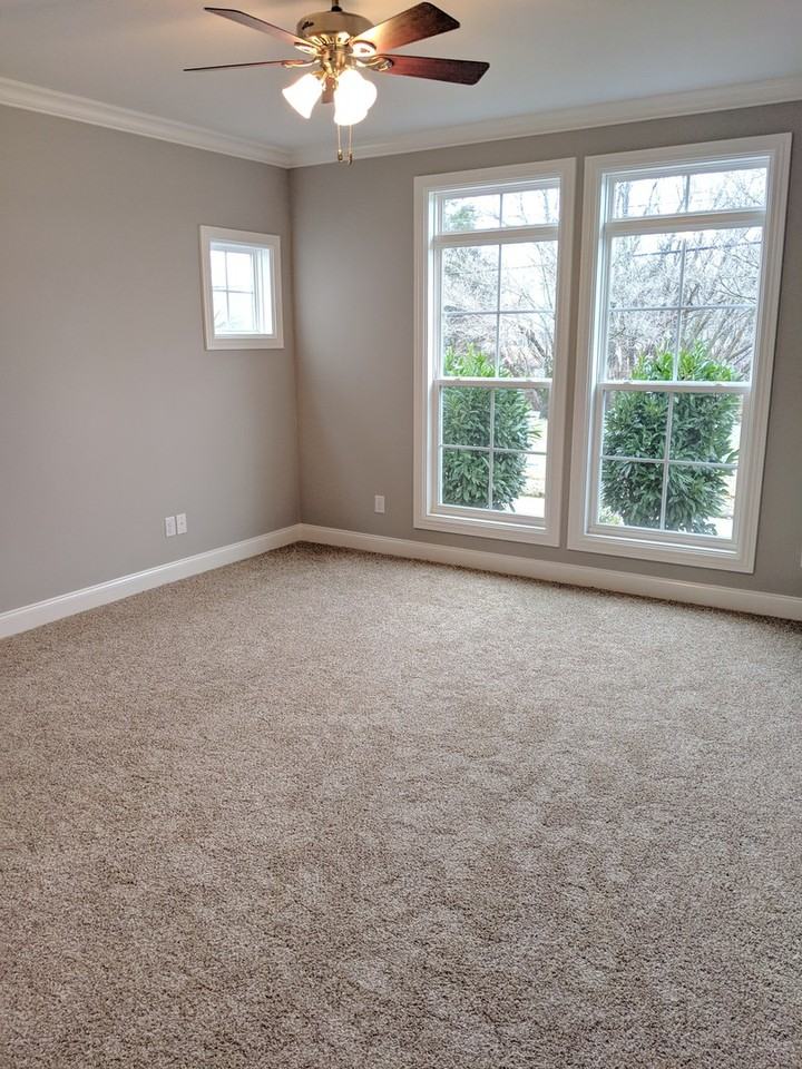 391 Brewer Dr - Photo 5 of 6