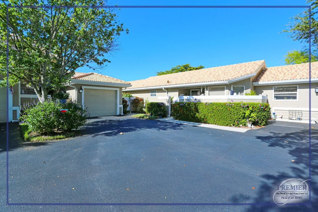 402 Emerald Bay Cir #E7 - Photo 3 of 50