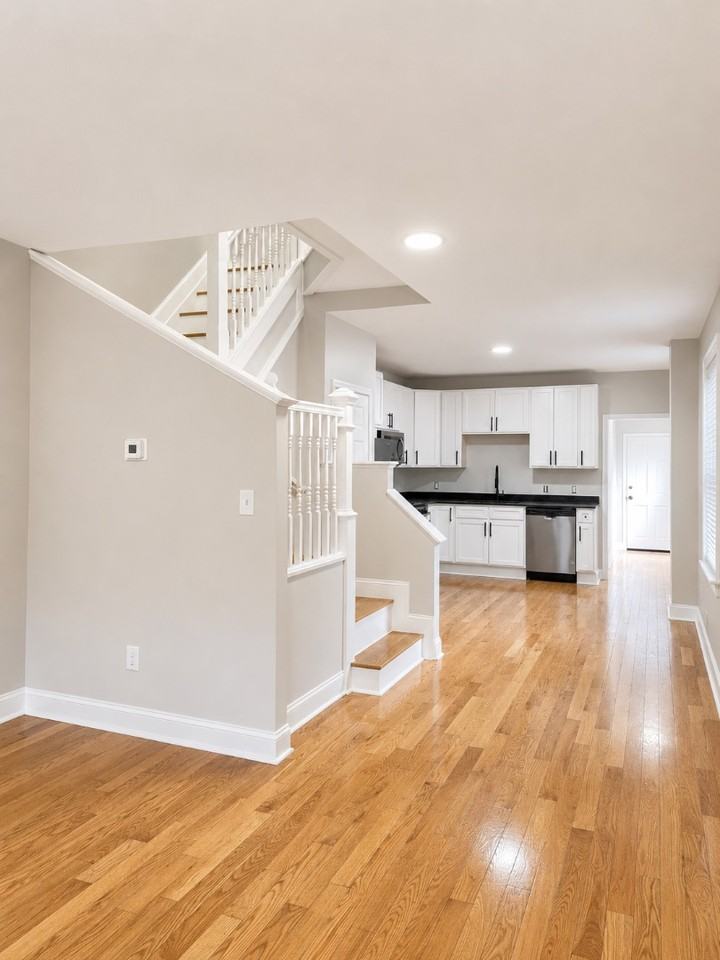 2501 E Fayette St - Photo 6 of 20