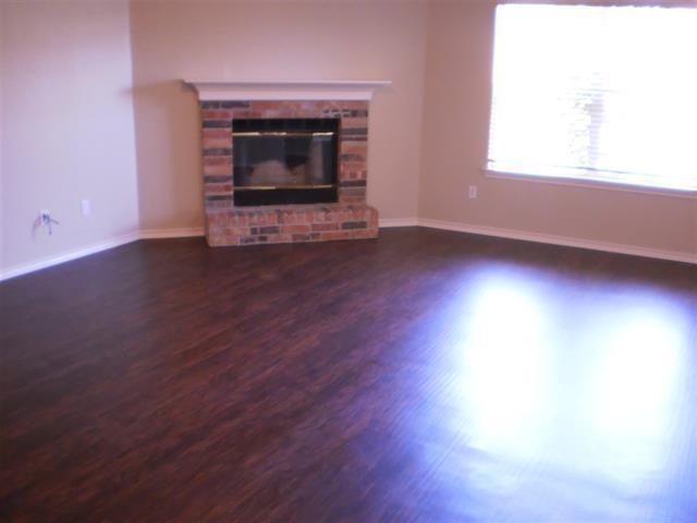 107 Hickory Ln - Photo 2 of 16
