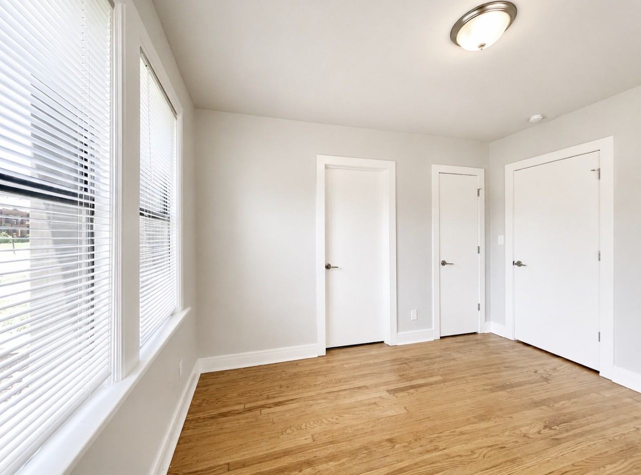 835 East Drive - 6 #6 - Photo 5 of 8