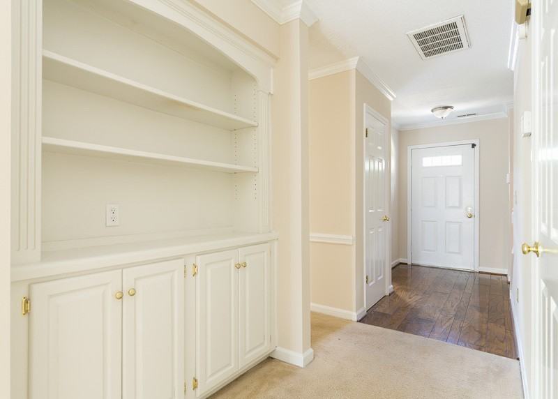 3117 Coachmans Way - Photo 7 of 13