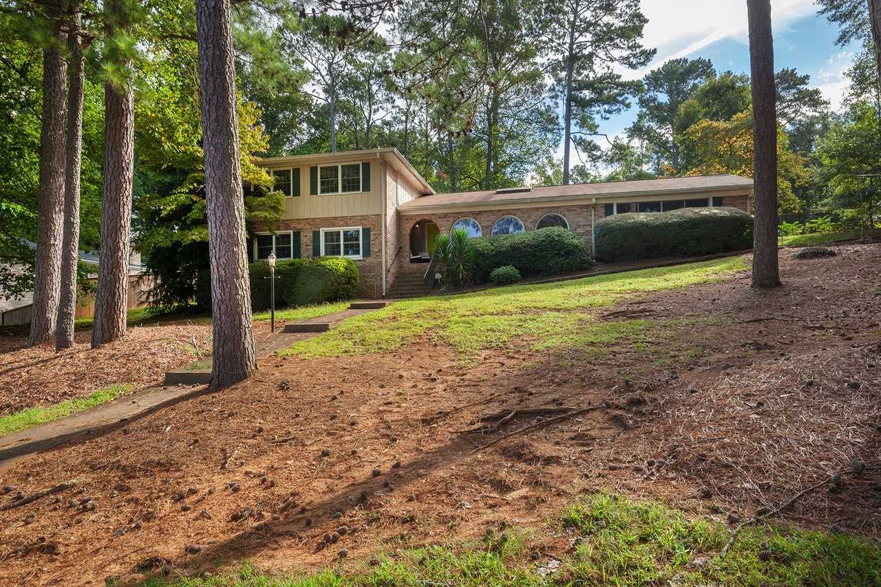 3741 Fox Glen Ct Ne - Photo 3 of 33