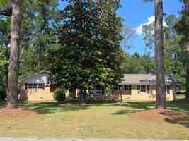featured image of 3322 Hart St