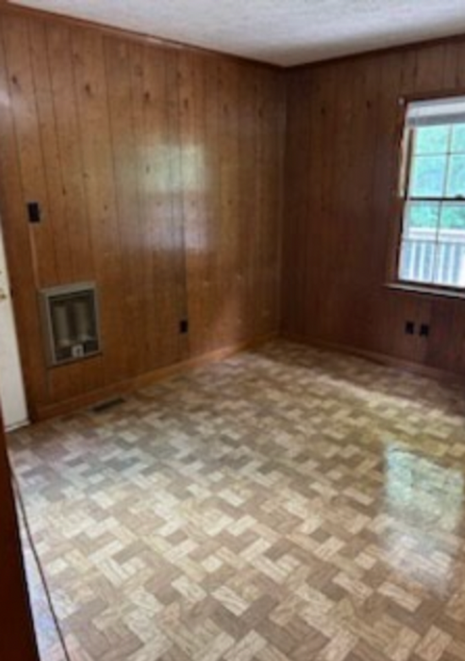 88 Seminole Trl - Photo 3 of 11