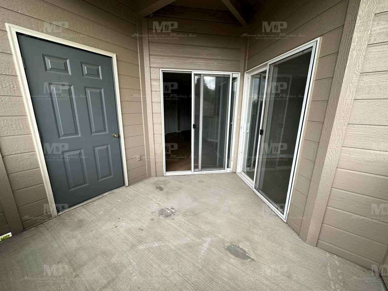 4545 Wheaton Dr Unit F240 - Photo 6 of 11