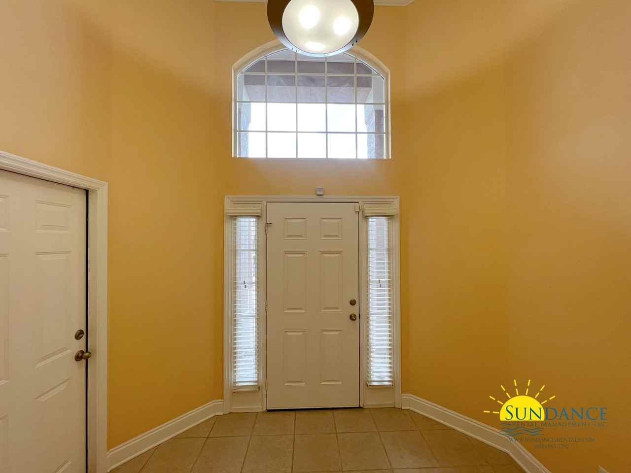 1548 Venice Ave - Photo 2 of 24