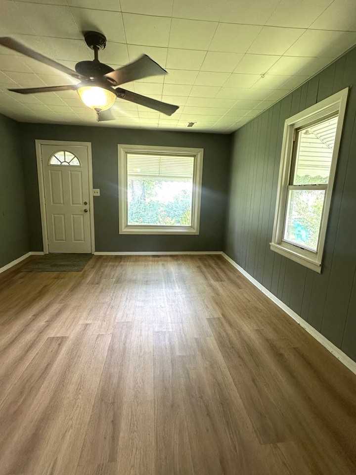2632 W Lincoln St - Photo 5 of 14